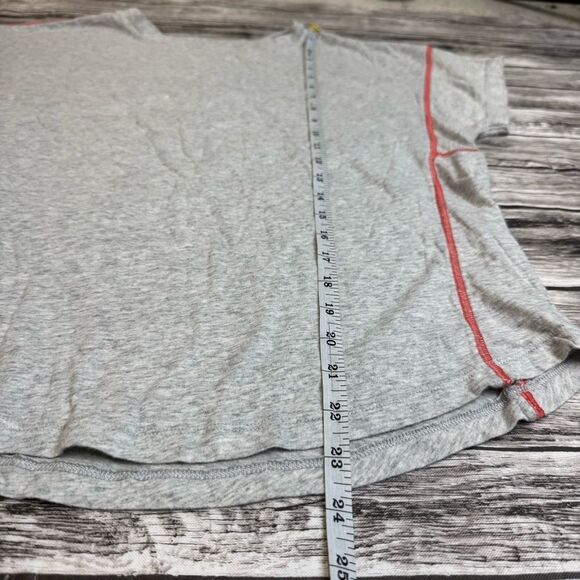 Lou & Grey Women's Basic T Tee Shirt S SM Small Grey Gray Red Contrast Stitching - Picture 9 of 12